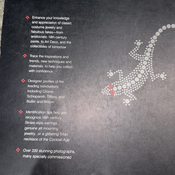 A Collector’s Guide to Costume Jewelry: Key Styles & how to Recognize them - Picture 8 of 9